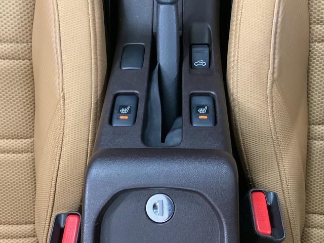 コペンローブ　ターボ　ワンオーナー　ＣＶＴ　ナビ　ＥＴＣ　１６ＡＷ１年保証　ワンオーナー　ナビＴＶ　ＥＴＣ　ＣＶＴ車　シートヒーター　ＵＳＢ　ＬＥＤヘッドライト　プッシュスタート　アイドリングストップ　横滑り防止装置　オートエアコン　１６インチ純正アルミホイール（兵庫県）の中古車