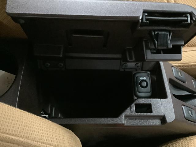 コペンローブ　ターボ　ワンオーナー　ＣＶＴ　ナビ　ＥＴＣ　１６ＡＷ１年保証　ワンオーナー　ナビＴＶ　ＥＴＣ　ＣＶＴ車　シートヒーター　ＵＳＢ　ＬＥＤヘッドライト　プッシュスタート　アイドリングストップ　横滑り防止装置　オートエアコン　１６インチ純正アルミホイール（兵庫県）の中古車