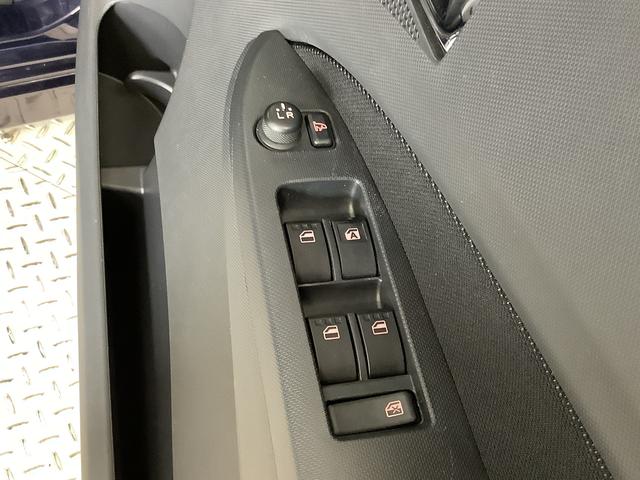 ムーヴカスタム　Ｘリミテッド　ナビＴＶ　バックカメラ　１４ＡＷ１年保証　ナビＴＶ　ＤＶＤ　バックカメラ　ＵＳＢ　ＨＤＭＩ　Ｂｌｕｅｔｏｏｔｈ　ＨＩＤヘッドライト　プッシュスタート　アイドリングストップ　横滑り防止装置　オートエアコン　１４インチ純正アルミホイール（兵庫県）の中古車