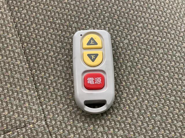 タントスローパーＬ　リヤシート付仕様　福祉車両　ナビＴＶ　ＥＴＣ１年保証　ナビＴＶ　ＥＴＣ　バックカメラ　福祉車輌　ＵＳＢ　キーレスエントリー　アイドリングストップ　横滑り防止装置　ドアバイザー　ヘッドライトレベライザー　両側スライドドア　電動ウインチ　車いす（兵庫県）の中古車