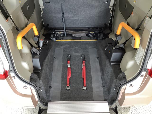タントスローパーＬ　リヤシート付仕様　福祉車両　ナビＴＶ　ＥＴＣ１年保証　ナビＴＶ　ＥＴＣ　バックカメラ　福祉車輌　ＵＳＢ　キーレスエントリー　アイドリングストップ　横滑り防止装置　ドアバイザー　ヘッドライトレベライザー　両側スライドドア　電動ウインチ　車いす（兵庫県）の中古車