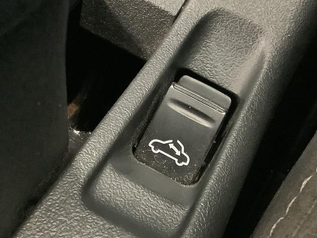 コペンローブ　ターボ　ＣＶＴ　ナビ　ＥＴＣ　バックカメラ　１６ＡＷ１年保証　ナビＴＶ　ＥＴＣ　バックカメラ　ＣＶＴ車　シートヒーター　Ｂｌｕｅｔｏｏｔｈ　ＬＥＤヘッドライト　プッシュスタート　横滑り防止装置　オートエアコン　レカロシート　１６インチ純正アルミホイール（兵庫県）の中古車