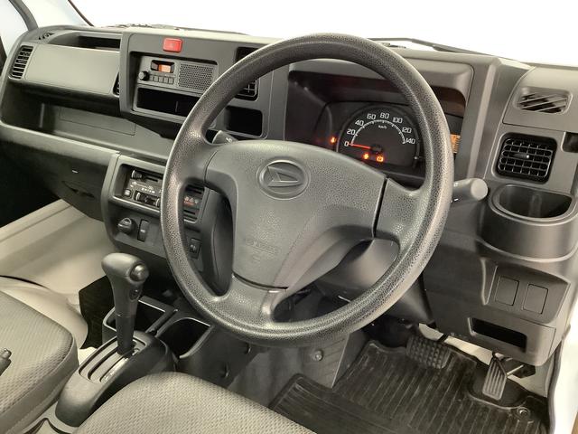 ハイゼットトラックスタンダード　４ＷＤ　ＡＴ車　３方開　ラジオ　エアコン走行無制限１年保証　４ＷＤ　ＡＴ　ラジオ　３方開　ヘッドライトレベライザー　アクセサリーソケット　マニュアルエアコン　スペアタイヤ　パッテリーカバー　インフォメーションディスプレイ　パワステ（兵庫県）の中古車