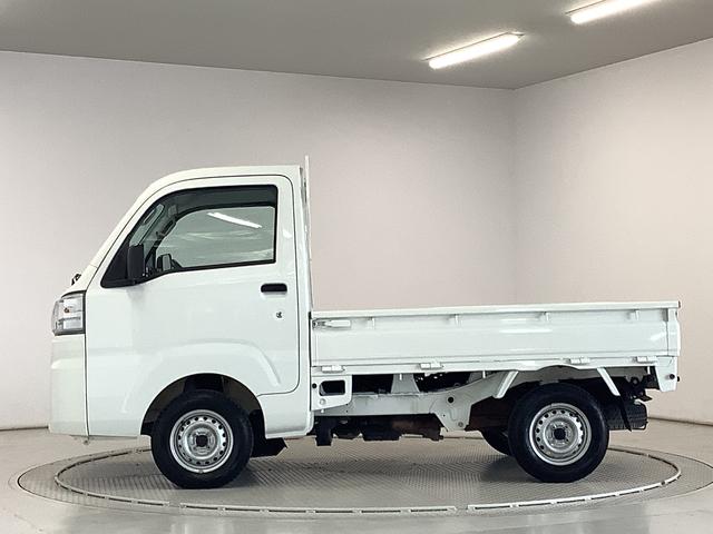 ハイゼットトラックスタンダード　４ＷＤ　ＡＴ車　３方開　ラジオ　エアコン走行無制限１年保証　４ＷＤ　ＡＴ　ラジオ　３方開　ヘッドライトレベライザー　アクセサリーソケット　マニュアルエアコン　スペアタイヤ　パッテリーカバー　インフォメーションディスプレイ　パワステ（兵庫県）の中古車