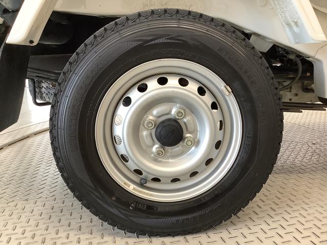 ハイゼットトラックスタンダード　４ＷＤ　ＡＴ車　３方開　ラジオ　エアコン走行無制限１年保証　４ＷＤ　ＡＴ　ラジオ　３方開　ヘッドライトレベライザー　アクセサリーソケット　マニュアルエアコン　スペアタイヤ　パッテリーカバー　インフォメーションディスプレイ　パワステ（兵庫県）の中古車