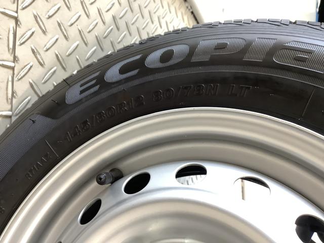 ハイゼットカーゴＤＸ　４ＷＤ　ＣＶＴ　前後コーナーセンサー　両側スライドドア走行無制限１年保証　前後コーナーセンサー　４ＷＤ　ＣＶＴ車　オートマチックハイビーム　アイドリングストップ　キーレスエントリー　横滑り防止装置　オートライト　ヘッドライトレベライザー　ラジオ（兵庫県）の中古車