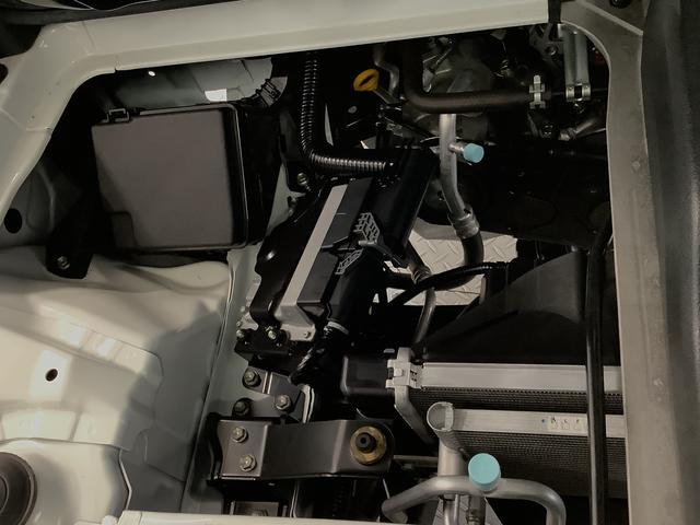 ハイゼットトラックスタンダード　ＣＶＴ　前後コーナーセンサー　３方開　ラジオ走行無制限１年保証　前後コーナーセンサー　ＣＶＴ車　３方開　オートマチックハイビーム　アイドリングストップ　横滑り防止装置　オートライト　ヘッドライトレベライザー　アクセサリーソケット　ラジオ（兵庫県）の中古車