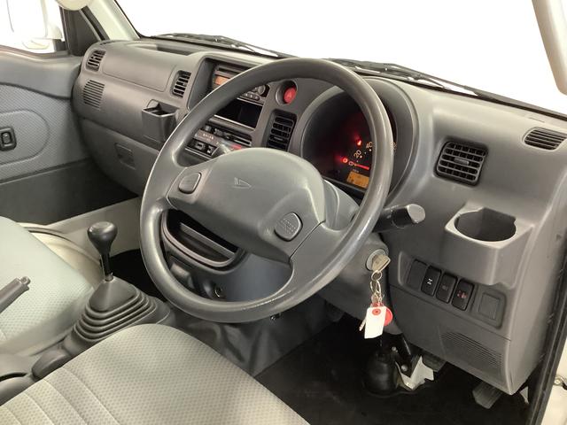 ハイゼットトラックＥＸＴ　４ＷＤ　ワンオーナー　５ＭＴ　３方開　荷台作業灯走行無制限１年保証　４ＷＤ　ワンオーナー　ＭＴ車　３方開　荷台作業灯　ゲートプロテクター　荷台マット　ドアバイザー　ヘッドライトレベライザー　トランスファー　デフロック　マニュアルエアコン　ラジオ（兵庫県）の中古車