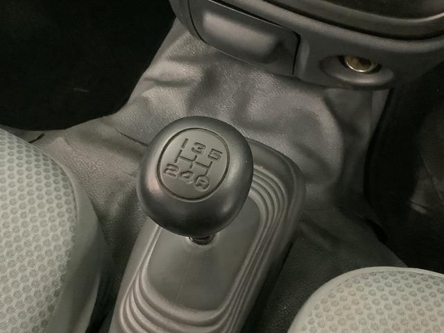 ハイゼットトラックＥＸＴ　４ＷＤ　ワンオーナー　５ＭＴ　３方開　荷台作業灯走行無制限１年保証　４ＷＤ　ワンオーナー　ＭＴ車　３方開　荷台作業灯　ゲートプロテクター　荷台マット　ドアバイザー　ヘッドライトレベライザー　トランスファー　デフロック　マニュアルエアコン　ラジオ（兵庫県）の中古車