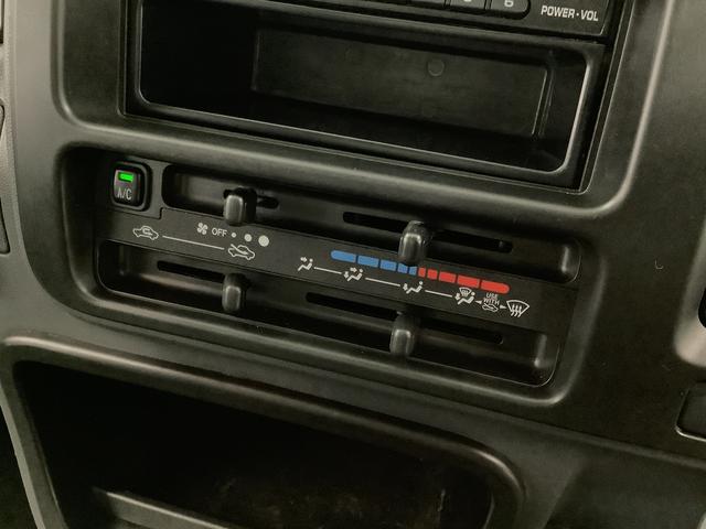 ハイゼットトラックＥＸＴ　４ＷＤ　ワンオーナー　５ＭＴ　３方開　荷台作業灯走行無制限１年保証　４ＷＤ　ワンオーナー　ＭＴ車　３方開　荷台作業灯　ゲートプロテクター　荷台マット　ドアバイザー　ヘッドライトレベライザー　トランスファー　デフロック　マニュアルエアコン　ラジオ（兵庫県）の中古車