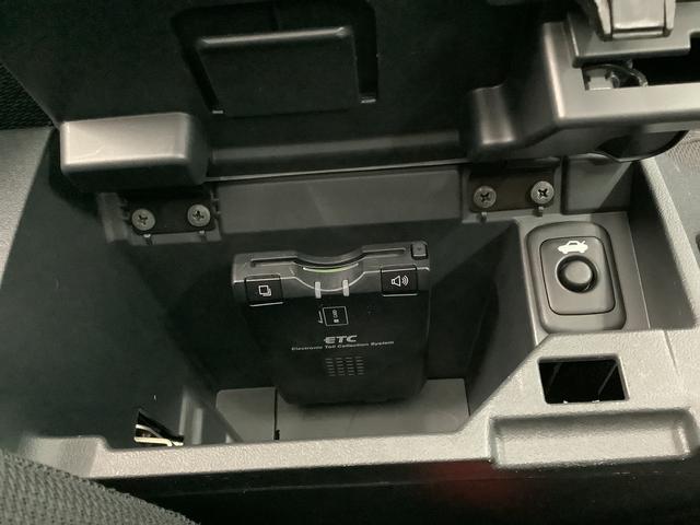 コペンローブ　ターボ　ＣＶＴ　ナビ　ＥＴＣ　バックカメラ　１６ＡＷ走行無制限１年保証　ＣＶＴ　バックカメラ　ＥＴＣ　シートヒーター　ＤＶＤ　Ｂｌｕｅｔｏｏｔｈ　ＬＥＤヘッドライト　プッシュスタート　横滑り防止装置　オートエアコン　１６インチ純正アルミホイール（兵庫県）の中古車