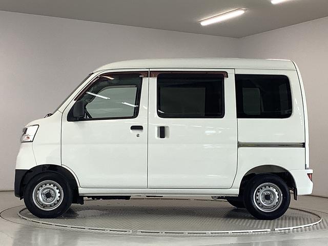 ハイゼットカーゴデラックスＳＡIII　ＡＴ　リアコーナーセンサー　ラジオ走行無制限１年保証　リアコーナーセンサー　ＡＴ車　両側スライドドア　オートマチックハイビーム　ＬＥＤヘッドライト　アイドリングストップ　キーレスエントリー　横滑り防止装置　パワーウィンドウ　ラジオ（兵庫県）の中古車