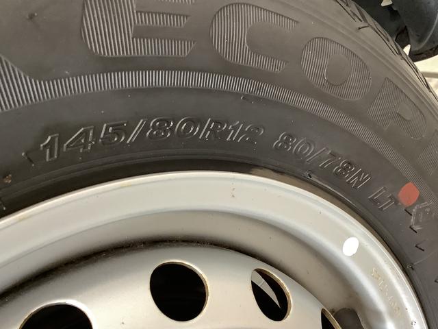 ハイゼットカーゴデラックスＳＡIII　ＡＴ　リアコーナーセンサー　ラジオ走行無制限１年保証　リアコーナーセンサー　ＡＴ車　両側スライドドア　オートマチックハイビーム　ＬＥＤヘッドライト　アイドリングストップ　キーレスエントリー　横滑り防止装置　パワーウィンドウ　ラジオ（兵庫県）の中古車
