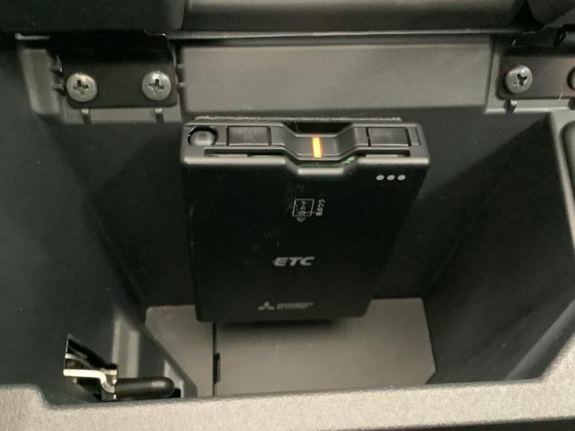 コペンローブ　ターボ　ＣＶＴ　ナビ　ＥＴＣ　バックカメラ　１６ＡＷ１年保証　ナビＴＶ　ＥＴＣ　バックカメラ　ＣＶＴ車　シートヒーター　ＤＶＤ　Ｂｌｕｅｔｏｏｔｈ　ＬＥＤヘッドライト　プッシュスタート　横滑り防止装置　オートエアコン　１６インチ純正アルミホイール（兵庫県）の中古車