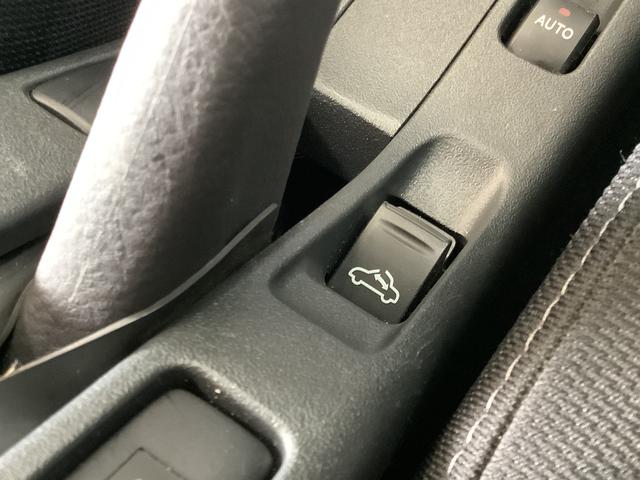 コペンローブ　ターボ　ＣＶＴ　ナビ　ＥＴＣ　バックカメラ　１６ＡＷ１年保証　ナビＴＶ　ＥＴＣ　バックカメラ　ＣＶＴ車　シートヒーター　ＤＶＤ　Ｂｌｕｅｔｏｏｔｈ　ＬＥＤヘッドライト　プッシュスタート　横滑り防止装置　オートエアコン　１６インチ純正アルミホイール（兵庫県）の中古車