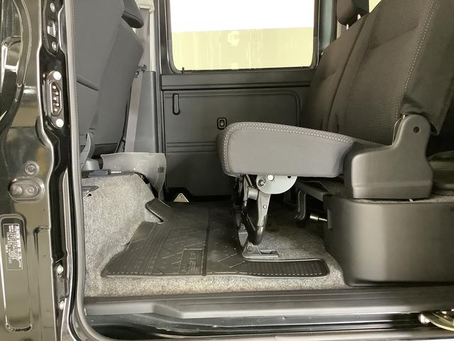 ハイゼットカーゴクルーズＳＡIII　ワンオーナー　ＡＴ　ナビＴＶ　ＥＴＣ１年保証　ワンオーナー　ＡＴ車　ナビＴＶ　ＥＴＣ　バックカメラ　リアコーナーセンサー　ＵＳＢ　Ｂｌｕｅｔｏｏｔｈ　オートマチックハイビーム　ＬＥＤヘッドライト　キーレスエントリー　横滑り防止装置（兵庫県）の中古車
