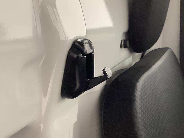 ハイゼットトラックスタンダード　ＣＶＴ　前後コーナーセンサー　横滑り防止装置走行無制限１年保証　前後コーナーセンサー　ＣＶＴ車　３方開　荷台マット　オートマチックハイビーム　アイドリングストップ　横滑り防止装置　オートライト　ヘッドライトレベライザー　アクセサリーソケット（兵庫県）の中古車