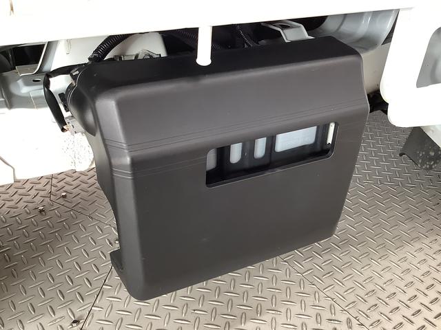 ハイゼットトラックスタンダード　４ＷＤ　ＡＴ車　３方開　ラジオ　エアコン走行無制限１年保証　４ＷＤ　ＡＴ　ラジオ　３方開　ヘッドライトレベライザー　アクセサリーソケット　マニュアルエアコン　スペアタイヤ　パッテリーカバー　インフォメーションディスプレイ　パワステ（兵庫県）の中古車