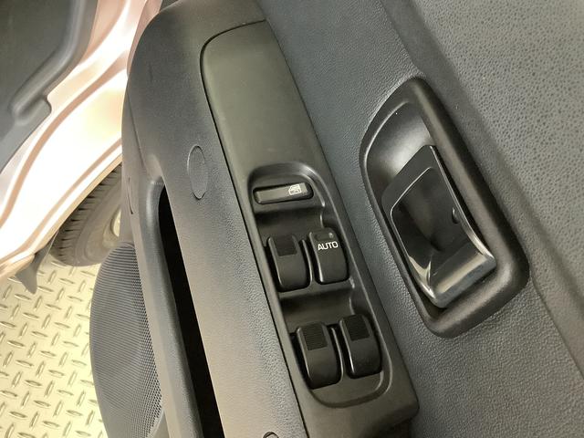 ハイゼットカーゴクルーズＳＡIII　４ＷＤ　ＡＴ　ナビ　ＥＴＣ　冬タイヤ付き１年保証　４ＷＤ　ＡＴ車　ナビ　ＥＴＣ　リアコーナーセンサー　ＤＶＤ　Ｂｌｕｅｔｏｏｔｈ　オートマチックハイビーム　キーレス　両側スライドドア　１２インチアルミホイール　スタッドレスタイヤセット付き（兵庫県）の中古車
