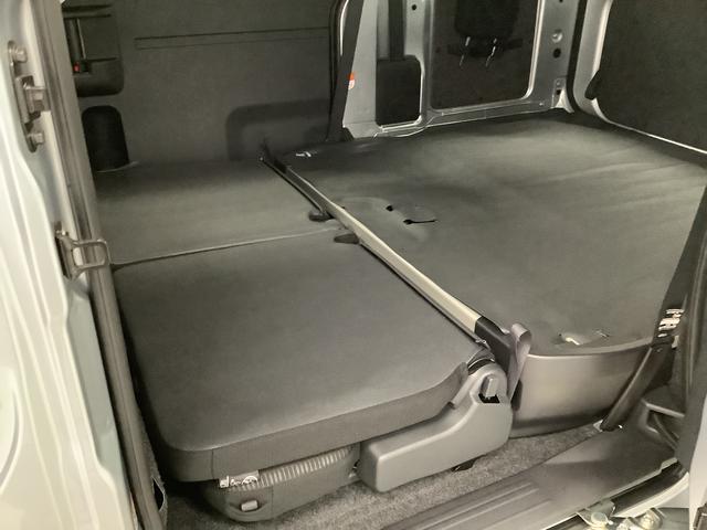 ハイゼットカーゴクルーズ　ＣＶＴ　前後コーナーセンサー　電動格納ドアミラー走行無制限１年保証　前後コーナーセンサー　ＣＶＴ車　オートマチックハイビーム　プッシュスタート　アイドリングストップ　横滑り防止装置　オートライト　ヘッドライトレベライザー　電動格納ドアミラー（兵庫県）の中古車