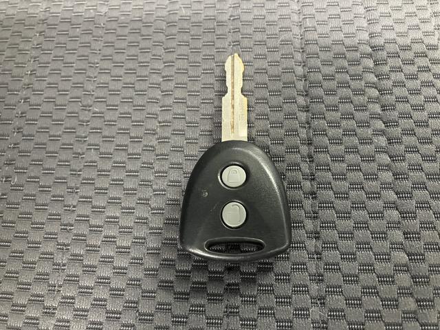 ハイゼットトラックＥＸＴ　４ＷＤ　５ＭＴ　ＥＴＣ　３方開　荷台作業灯　キーレス走行無制限１年保証　４ＷＤ　荷台作業灯　ＭＴ車　ＥＴＣ　３方開　ゲートプロテクター　キーレスエントリー　デフロック　トランスファー　ドアバイザー　ヘッドライトレベライザー　パワーウィンドウ（兵庫県）の中古車