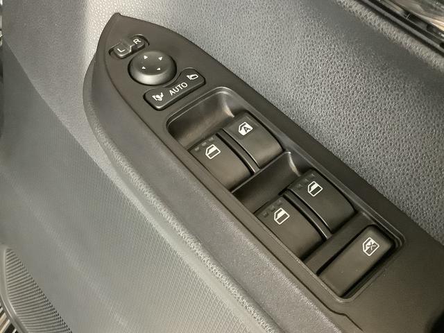 タントカスタムＲＳ　ターボ　ワンオーナー　両側電動スライドドア走行無制限１年保証　両側電動スライドドア　ワンオーナー　前後コーナーセンサー　前席シートヒーター　オートマチックハイビーム　ＬＥＤヘッドライト　オートブレーキホールド　１５インチ純正アルミホイール（兵庫県）の中古車