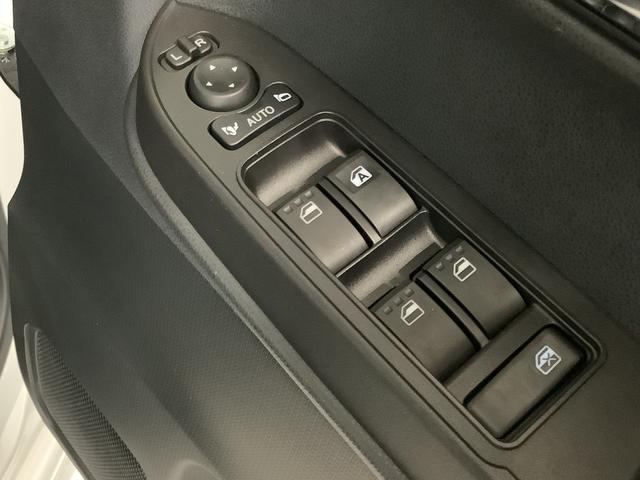タントカスタムＲＳ　ターボ　４ＷＤ　両側電動ドア　シートヒーター走行無制限１年保証　両側電動スライドドア　４ＷＤ　前後コーナーセンサー　前席シートヒーター　オートマチックハイビーム　ＬＥＤヘッドライト　横滑り防止装置　スマートキー　１５インチ純正アルミホイール（兵庫県）の中古車