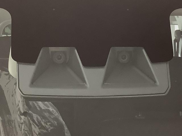 ハイゼットカーゴクルーズ　ＣＶＴ車　前後コーナーセンサー　スマートキー走行無制限１年保証　前後コーナーセンサー　ＣＶＴ　オートマチックハイビーム　アイドリングストップ　プッシュスタート　横滑り防止装置　オートライト　アクセサリーソケット　電動格納ドアミラー　両側スライド（兵庫県）の中古車