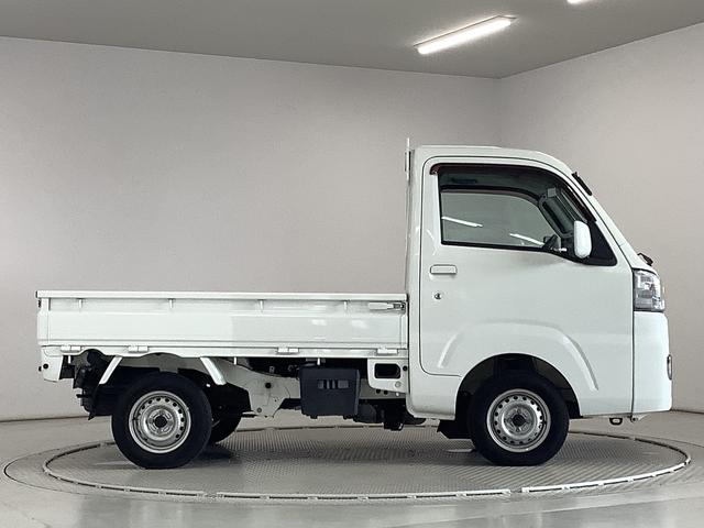 ハイゼットトラックＥＸＴ　５ＭＴ　ＣＤオーディオ　３方開　荷台作業灯　キーレス走行無制限１年保証　ＭＴ車　荷台作業灯　ＣＤオーディオ　３方開　キーレスエントリー　ドアバイザー　ヘッドライトレベライザー　アクセサリーソケット　マニュアルエアコン　パワーウィンドウ　フォグランプ（兵庫県）の中古車