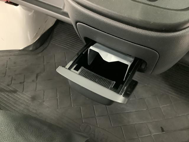 ハイゼットカーゴスペシャル　ＡＴ　ナビ　ＥＴＣ　バックカメラ　両側スライド走行無制限１年保証　ナビ　バックカメラ　ＡＴ車　ＥＴＣ　バックカメラ　ＴＶ　ドアバイザー　マニュアルエアコン　シガーソケット　インパネシフト　両側スライドドア　インフォメーションディスプレイ（兵庫県）の中古車