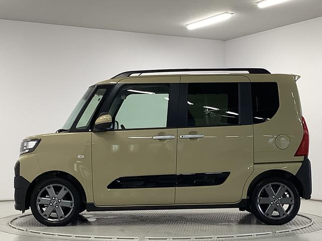 タントファンクロスターボ　両側電動スライド　前後コーナーセンサー走行無制限１年保証　両側電動スライドドア　前後コーナーセンサー　前席シートヒーター　ルーフレール　オートマチックハイビーム　ＬＥＤヘッドライト　オートブレーキホールド　１５インチ純正アルミホイール（兵庫県）の中古車