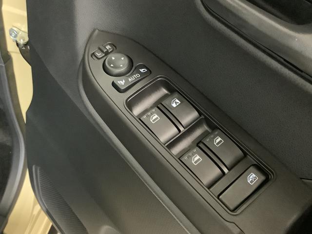 タントファンクロスターボ　両側電動スライド　前後コーナーセンサー走行無制限１年保証　両側電動スライドドア　前後コーナーセンサー　前席シートヒーター　ルーフレール　オートマチックハイビーム　ＬＥＤヘッドライト　オートブレーキホールド　１５インチ純正アルミホイール（兵庫県）の中古車