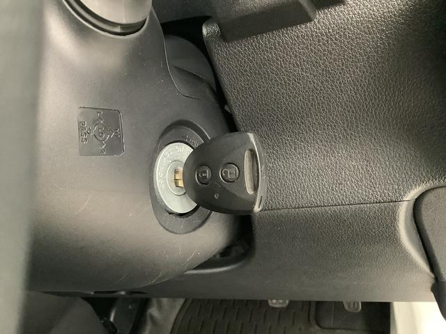 ハイゼットカーゴＤＸ　ＣＶＴ　前後コーナーセンサー　ラジオ　両側スライドドア走行無制限１年保証　前後コーナーセンサー　ＣＶＴ車　オートマチックハイビーム　キーレスエントリー　アイドリングストップ　横滑り防止装置　オートライト　ヘッドライトレベライザー　パワーウィンドウ　ラジオ（兵庫県）の中古車