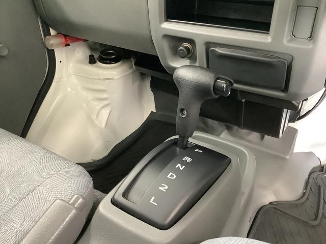 ミニキャブトラックＶＸ−ＳＥ　４ＷＤ　ＡＴ　荷台作業灯　ゲートプロテクター走行無制限１年保証　４ＷＤ　荷台作業灯　ＡＴ車　３方開　ゲートプロテクター　ドアバイザー　ヘッドライトレベライザー　マニュアルエアコン　シガーソケット　スペアタイヤ　ラジオ　パワーステアリング（兵庫県）の中古車