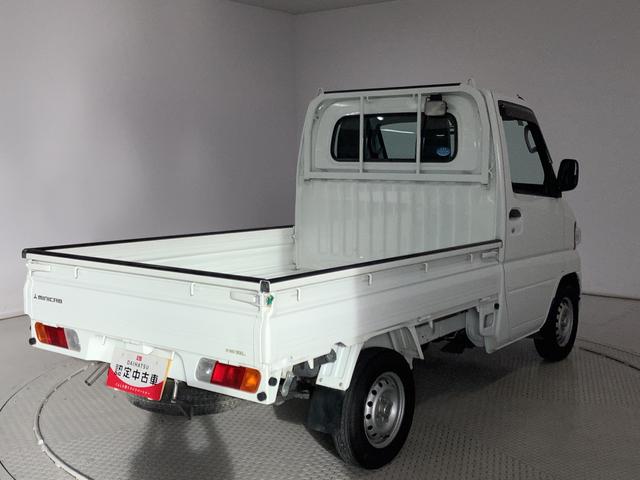 ミニキャブトラックＶＸ−ＳＥ　４ＷＤ　ＡＴ　荷台作業灯　ゲートプロテクター走行無制限１年保証　４ＷＤ　荷台作業灯　ＡＴ車　３方開　ゲートプロテクター　ドアバイザー　ヘッドライトレベライザー　マニュアルエアコン　シガーソケット　スペアタイヤ　ラジオ　パワーステアリング（兵庫県）の中古車