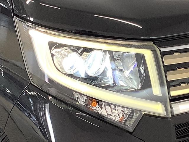 ムーヴカスタムＸ２０ｔｈアニバサリーゴールドＥＤ　ＳＡII　ナビ１年保証　ナビＴＶ　ＥＴＣ　バックカメラ　ＤＶＤ　Ｂｌｕｅｔｏｏｔｈ　ＬＥＤヘッドライト　プッシュスタート　アイドリングストップ　横滑り防止装置　オートライト　特別仕様車　１６インチアルミホイール（兵庫県）の中古車