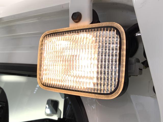ハイゼットトラックジャンボＳＡIIIｔ　４ＷＤ　ＡＴ車　ＬＥＤヘッドライト走行無制限１年保証　ＬＥＤヘッドライト　ＡＴ車　４ＷＤ　３方開　荷台作業灯　ゲートプロテクター　キーレスエントリー　横滑り防止装置　マニュアルエアコン　パワーウィンドウ　スペアタイヤ　スマートアシスト（兵庫県）の中古車