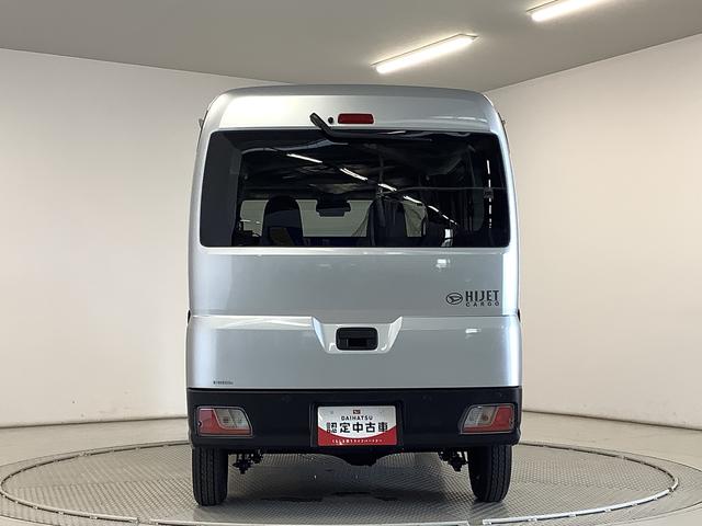 ハイゼットカーゴＤＸ　ＣＶＴ　前後コーナーセンサー　ラジオ　両側スライドドア走行無制限１年保証　前後コーナーセンサー　ＣＶＴ車　オートマチックハイビーム　キーレスエントリー　アイドリングストップ　横滑り防止装置　オートライト　ヘッドライトレベライザー　パワーウィンドウ　ラジオ（兵庫県）の中古車