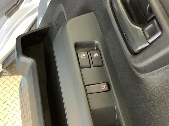 ハイゼットカーゴＤＸ　ＣＶＴ　前後コーナーセンサー　ラジオ　両側スライドドア走行無制限１年保証　前後コーナーセンサー　ＣＶＴ車　オートマチックハイビーム　キーレスエントリー　アイドリングストップ　横滑り防止装置　オートライト　ヘッドライトレベライザー　パワーウィンドウ　ラジオ（兵庫県）の中古車