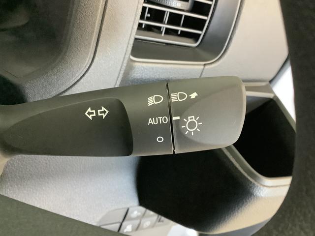 ハイゼットカーゴＤＸ　ＣＶＴ　前後コーナーセンサー　ラジオ　両側スライドドア走行無制限１年保証　前後コーナーセンサー　ＣＶＴ車　オートマチックハイビーム　キーレスエントリー　アイドリングストップ　横滑り防止装置　オートライト　ヘッドライトレベライザー　パワーウィンドウ　ラジオ（兵庫県）の中古車