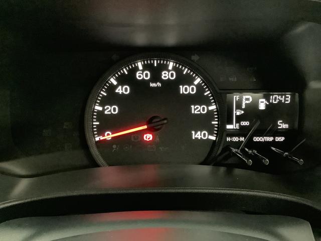 ハイゼットカーゴＤＸ　ＣＶＴ　前後コーナーセンサー　ラジオ　両側スライドドア走行無制限１年保証　前後コーナーセンサー　ＣＶＴ車　オートマチックハイビーム　キーレスエントリー　アイドリングストップ　横滑り防止装置　オートライト　ヘッドライトレベライザー　パワーウィンドウ　ラジオ（兵庫県）の中古車