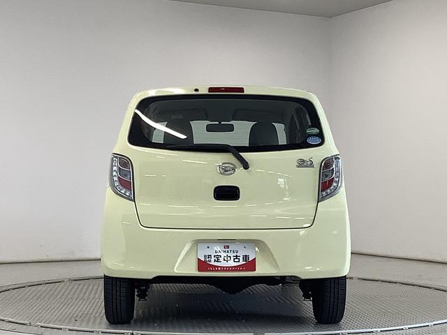 ミライースＬｆ　４ＷＤ　ワンオーナー　アイドリングストップ　キーレス走行無制限１年保証　４ＷＤ　ワンオーナー　アイドリングストップ　キーレスエントリー　ドアバイザー　ヘッドライトレベライザー　アクセサリーソケット　インパネシフト　デジタルメーター　マニュアルエアコン（兵庫県）の中古車
