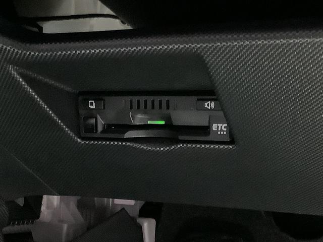 ロッキープレミアム　ターボ　ワンオーナー　９インチナビＴＶ　ドラレコ１年保証　ワンオーナー　９インチナビＴＶ　ドラレコ　ＥＴＣ　バックカメラ　アダプティブクルーズコントロール　前後コーナーセンサー　前席シートヒーター　Ｂｌｕｅｔｏｏｔｈ　１７インチ純正アルミホイール（兵庫県）の中古車