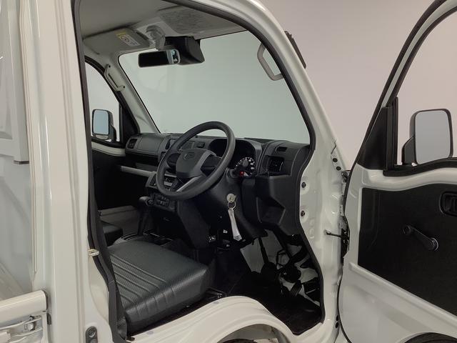 ハイゼットトラックスタンダード　ＣＶＴ車　前後コーナーセンサー　荷台マット走行無制限１年保証　前後コーナーセンサー　ＣＶＴ　３方開　荷台マット　オートマチックハイビーム　アイドリングストップ　横滑り防止装置　ヘッドライトレベライザー　アクセサリーソケット　ラジオ（兵庫県）の中古車