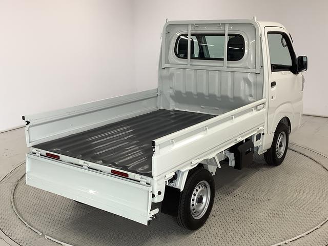 ハイゼットトラックスタンダード　ＣＶＴ車　前後コーナーセンサー　荷台マット走行無制限１年保証　前後コーナーセンサー　ＣＶＴ　３方開　荷台マット　オートマチックハイビーム　アイドリングストップ　横滑り防止装置　ヘッドライトレベライザー　アクセサリーソケット　ラジオ（兵庫県）の中古車