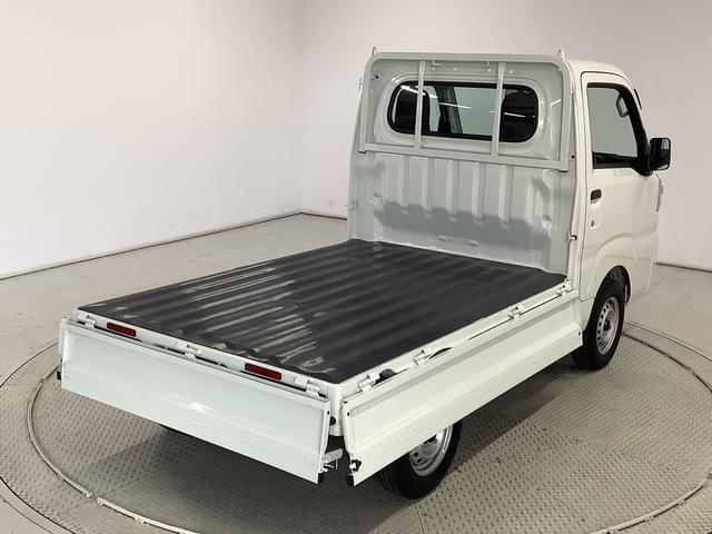 ハイゼットトラックスタンダード　ＣＶＴ車　前後コーナーセンサー　荷台マット走行無制限１年保証　前後コーナーセンサー　ＣＶＴ　３方開　荷台マット　オートマチックハイビーム　アイドリングストップ　横滑り防止装置　ヘッドライトレベライザー　アクセサリーソケット　ラジオ（兵庫県）の中古車
