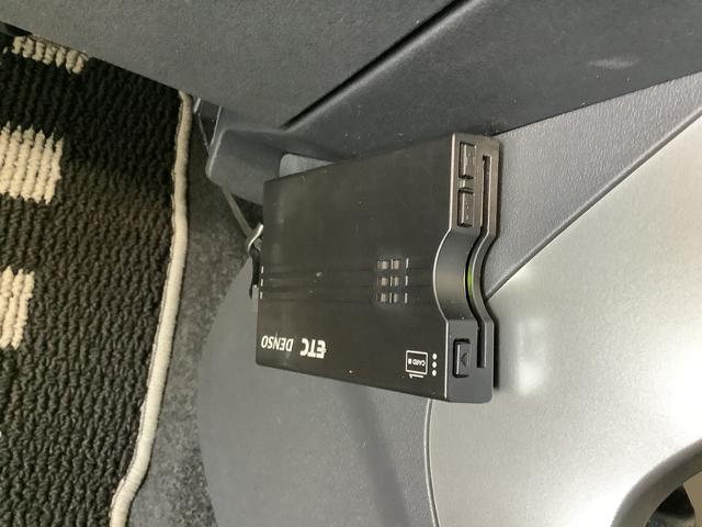 コペンローブ　ターボ　ワンオーナー　ＣＶＴ　ナビ　リアスポイラー１年保証　ワンオーナー　ナビＴＶ　ＥＴＣ　Ｄスポーツマフラー　Ｄスポーツリアスポイラー　ＣＶＴ車　シートヒーター　Ｂｌｕｅｔｏｏｔｈ　ＬＥＤヘッドライト　プッシュスタート　１６インチ純正アルミホイール（兵庫県）の中古車