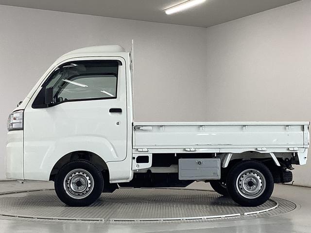 ハイゼットトラックハイルーフＳＡIIIｔ　５ＭＴ　３方開　横滑り防止装置走行無制限１年保証　ＭＴ車　ハイルーフ　３方開　横滑り防止装置　ヘッドライトレベライザー　アクセサリーソケット　マニュアルエアコン　ラジオ　スペアタイヤ　パッテリーカバー　オーバーヘッドコンソール（兵庫県）の中古車