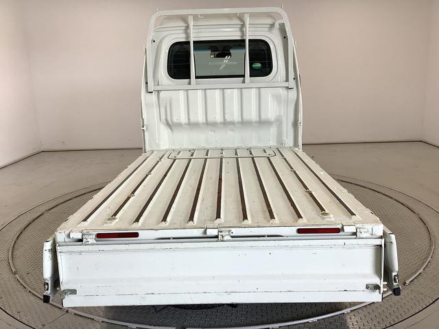 ハイゼットトラックハイルーフＳＡIIIｔ　５ＭＴ　３方開　横滑り防止装置走行無制限１年保証　ＭＴ車　ハイルーフ　３方開　横滑り防止装置　ヘッドライトレベライザー　アクセサリーソケット　マニュアルエアコン　ラジオ　スペアタイヤ　パッテリーカバー　オーバーヘッドコンソール（兵庫県）の中古車