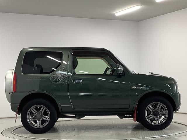 ジムニーランドベンチャー　ターボ　４ＷＤ　雹害車両　４ＡＴ　ナビＴＶ雹害車両　１年保証　４ＷＤ　ＡＴ　ＥＴＣ　ナビＴＶ　運転席シートヒーター　ＤＶＤ　ＵＳＢ　Ｂｌｕｅｔｏｏｔｈ　ドアバイザー　ヘッドライトレベライザー　電動格納ドアミラー　１６インチアルミホイール（兵庫県）の中古車